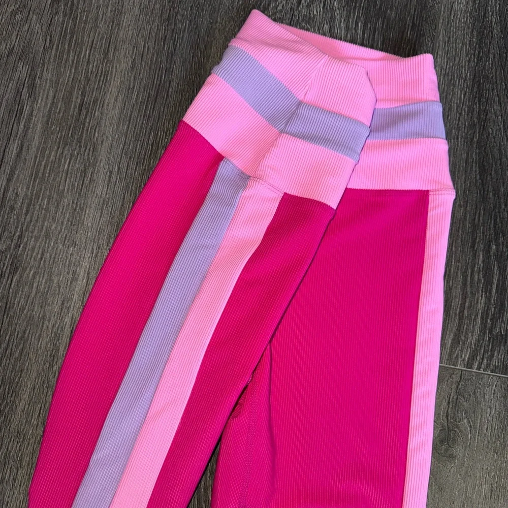 Beach Riot Mariella Legging Raspberry Colorblock - Picture 3 of 8